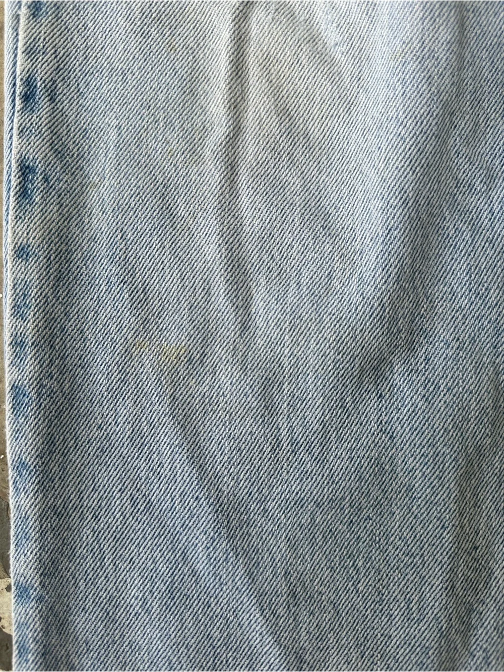 Vintage Levi’s Light Wash Men's Jeans - Classic Straight Fit - Picture 5 of 12